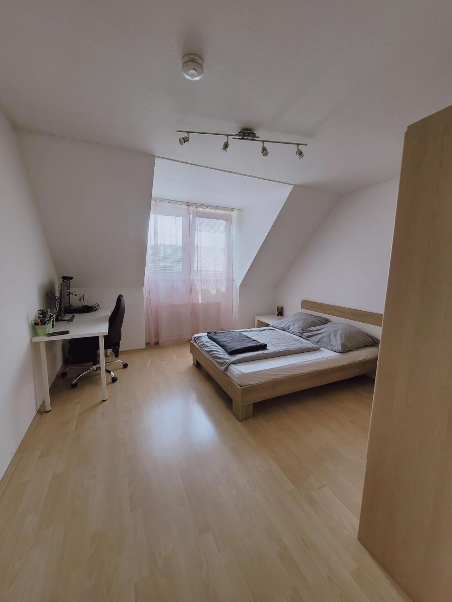 Zentrale 2 Zimmer-Wohnung Mit Balkon Bayreuth Exterior foto